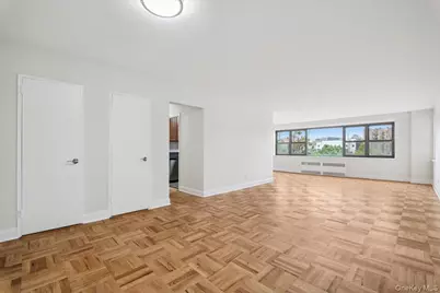 2 Washington Square #1G, Larchmont, NY 10538 - Photo 1