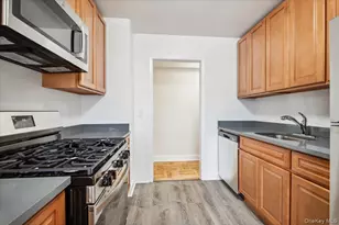 2 Washington Square, Larchmont, NY 10538 - Photo 9