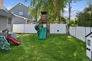 3956 Wicks Ave, Seaford, NY 11783 - Photo 27