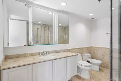 100 Hilton Avenue #907, Garden City, NY 11530 - Photo 15