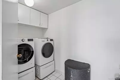 100 Hilton Avenue #907, Garden City, NY 11530 - Photo 23