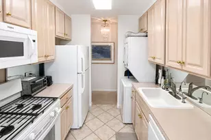 27110 Grand Central Pkwy, Floral Park, NY 11005 - Photo 7