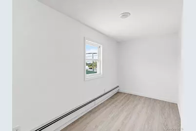 44 Broadway, Hamilton Beach, NY 11414 - Photo 13