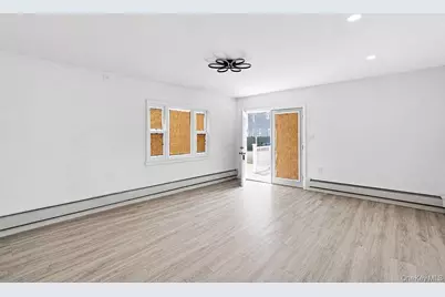 44 Broadway, Hamilton Beach, NY 11414 - Photo 5