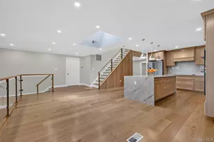 66 Chestnut Hill, Roslyn, NY 11576 - Photo 13