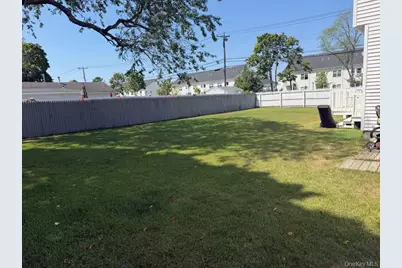 2 E Elm Street, Central Islip, NY 11722 - Photo 3