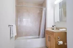 40-28 College Point Blvd, Flushing, NY 11354 - Photo 7
