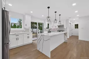 238 N Oak St, Massapequa, NY 11758 - Photo 17
