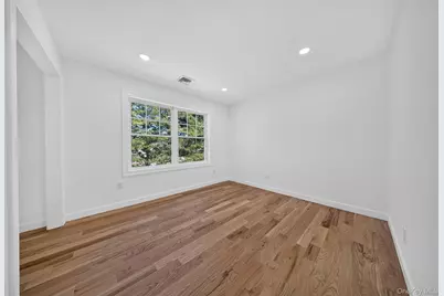 139 Miller Avenue, Amityville, NY 11701 - Photo 21