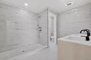 139 Miller Ave, Amityville, NY 11701 - Photo 17