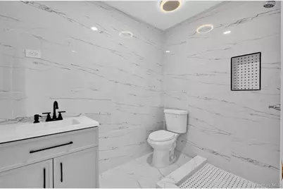 139 Miller Avenue, Amityville, NY 11701 - Photo 23