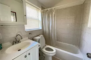 42-05 249th St, Little Neck, NY 11363 - Photo 5