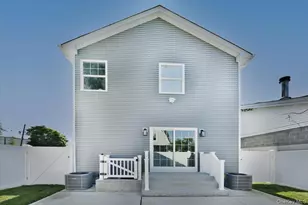 44 Bell St, Valley Stream, NY 11580 - Photo 25