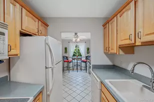 855 Skyline Dr, Coram, NY 11727 - Photo 13