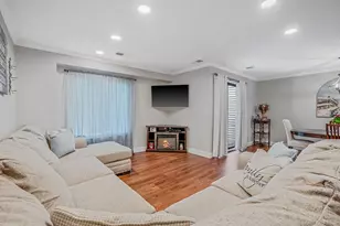 855 Skyline Dr, Coram, NY 11727 - Photo 9