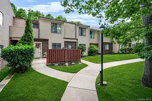 855 Skyline Dr, Coram, NY 11727 - Photo 5