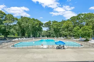 855 Skyline Dr, Coram, NY 11727 - Photo 29