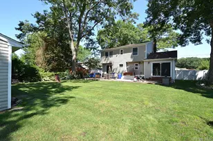 82 Stahley St, Brentwood, NY 11717 - Photo 19