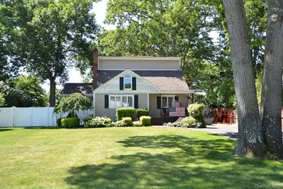 82 Stahley Street, Brentwood, NY 11717 - Photo 1