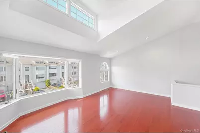 24232 Oak Park Drive #106B, Little Neck, NY 11362 - Photo 3