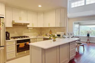 24232 Oak Park Dr, Little Neck, NY 11362 - Photo 5
