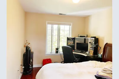 24232 Oak Park Drive #106B, Little Neck, NY 11362 - Photo 9