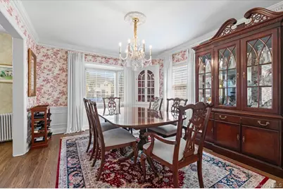 96 Huntington Road, Garden City, NY 11530 - Photo 5