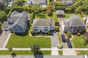 96 Huntington Rd, Garden City, NY 11530 - Photo 29