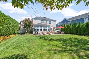 96 Huntington Rd, Garden City, NY 11530 - Photo 21