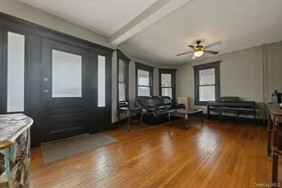 991 Cottage Place, Baldwin, NY 11510 - Photo 7