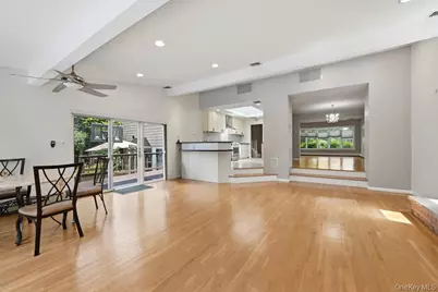 30 Harriet Drive, Syosset, NY 11791 - Photo 7