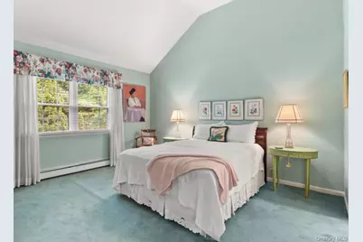 31 Joyces Way, Bay Shore, NY 11706 - Photo 7