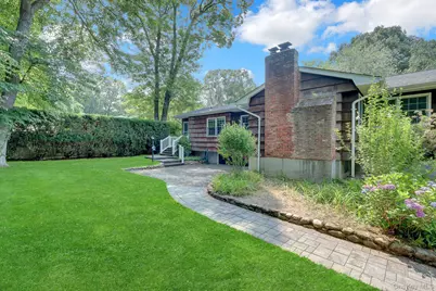 9 Pleasant Drive, East Setauket, NY 11733 - Photo 5