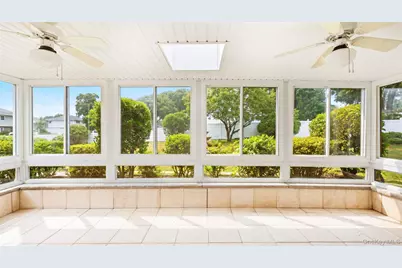 25 Whitebirch Lane, Commack, NY 11725 - Photo 11