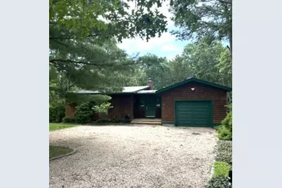 44 Lynn Avenue, Hampton Bays, NY 11946 - Photo 9