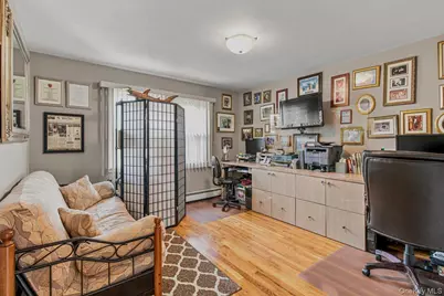 91 Macgregor Avenue, Roslyn Heights, NY 11577 - Photo 25
