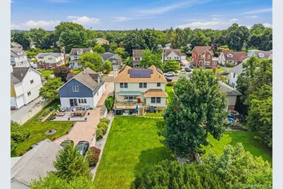 91 Macgregor Avenue, Roslyn Heights, NY 11577 - Photo 29