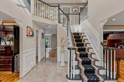 91 Macgregor Avenue, Roslyn Heights, NY 11577 - Photo 3
