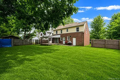 91 E Milton Street, Freeport, NY 11520 - Photo 11