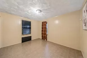 91 E Milton St, Freeport, NY 11520 - Photo 27