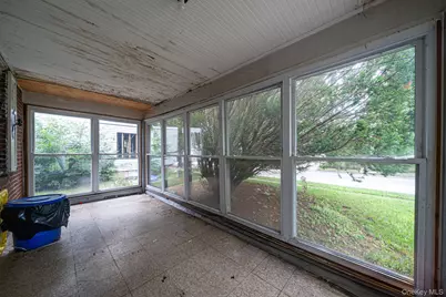 91 E Milton Street, Freeport, NY 11520 - Photo 7