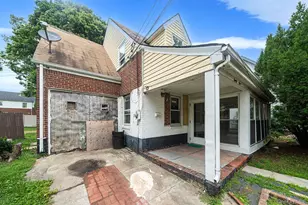 91 E Milton St, Freeport, NY 11520 - Photo 5