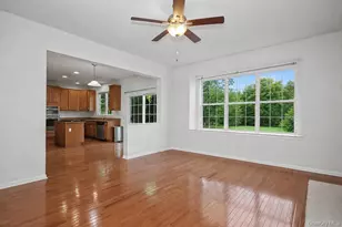 427 Vassar Pl, Fishkill, NY 12524 - Photo 15