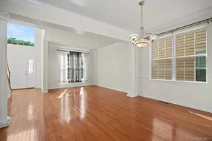 427 Vassar Pl, Fishkill, NY 12524 - Photo 9