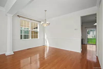 427 Vassar Place, Fishkill, NY 12524 - Photo 5
