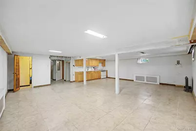 100 Memphis Avenue, Floral Park, NY 11001 - Photo 17