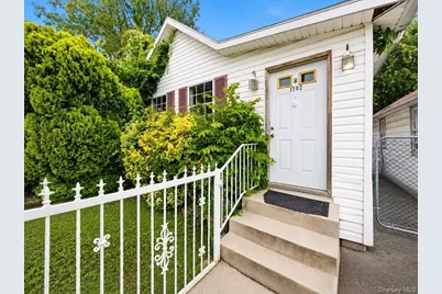 1202 Harding Park, Bronx, NY 10473 - Photo 3