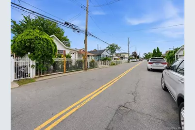 1202 Harding Park, Bronx, NY 10473 - Photo 5