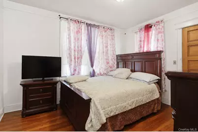 739 E 224th Street, Bronx, NY 10466 - Photo 11