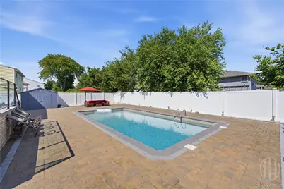 140 Intervale Avenue, Farmingdale, NY 11735 - Photo 31